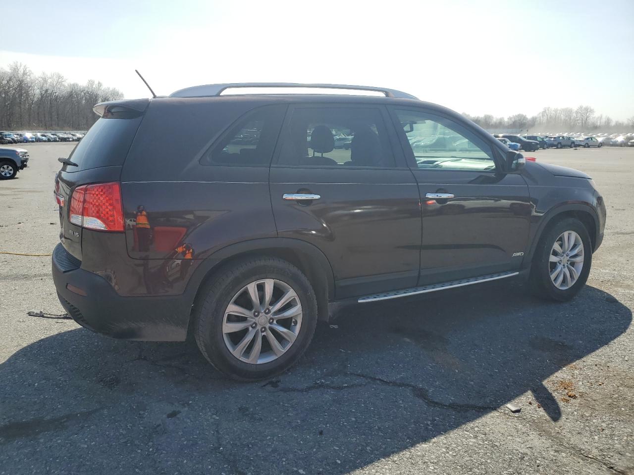 2011 Kia Sorento - Image 3