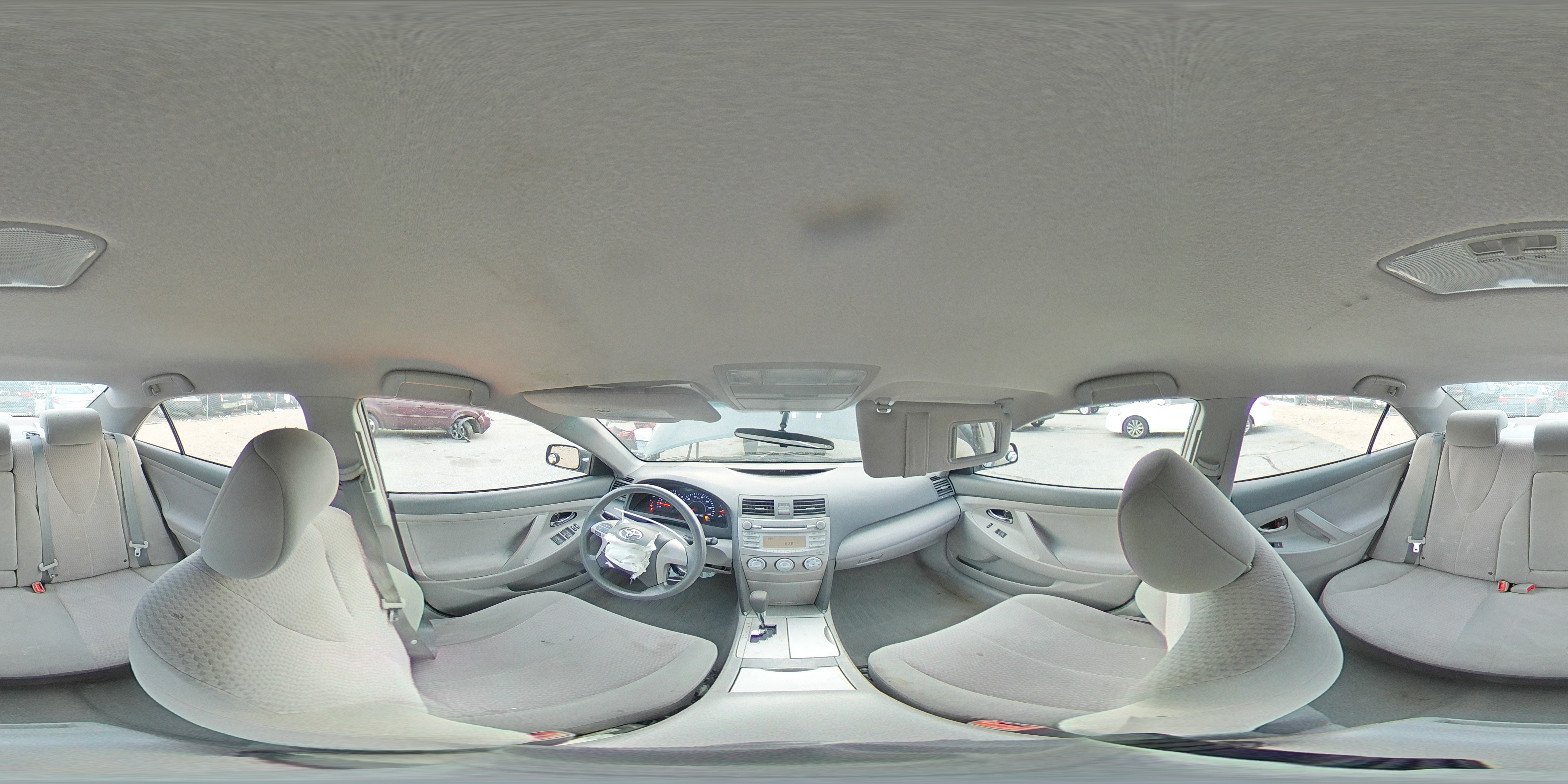 2011 Toyota Camry - Image 12