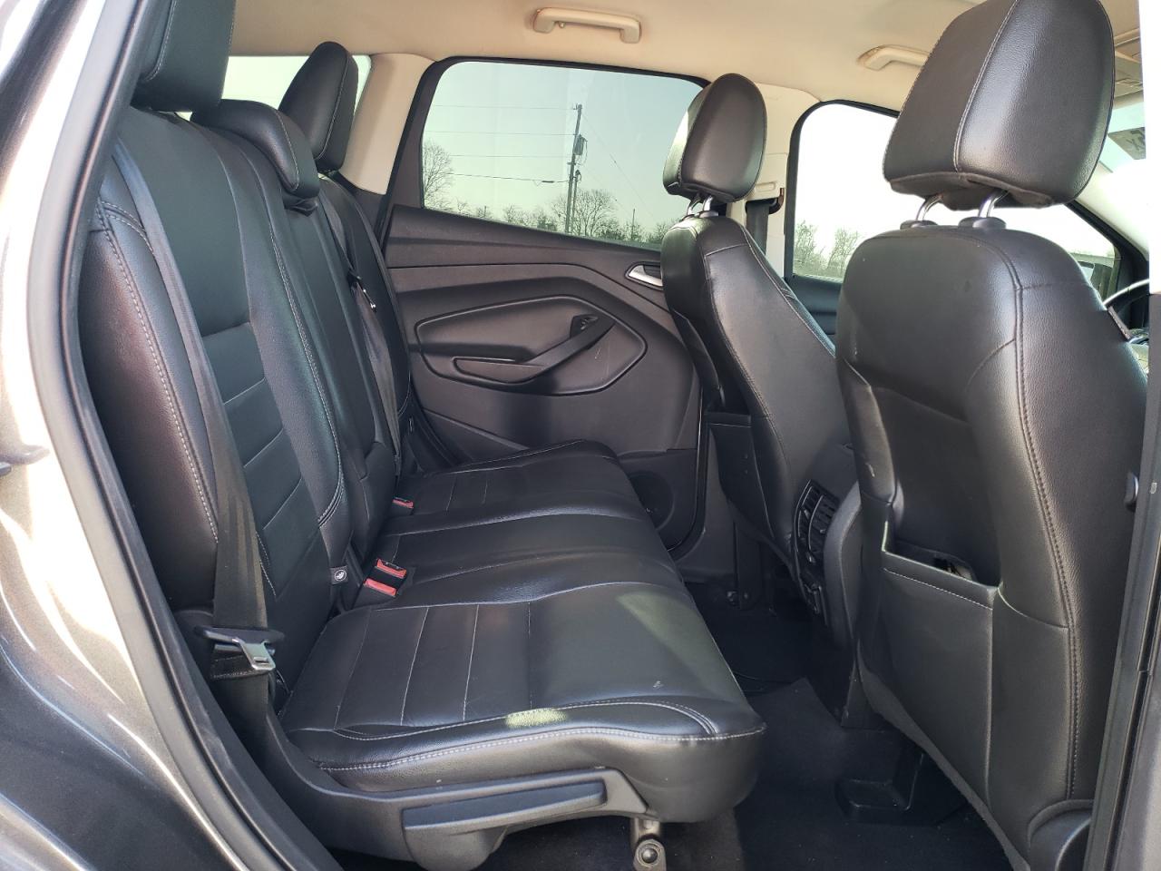 2015 Ford Escape - Image 12