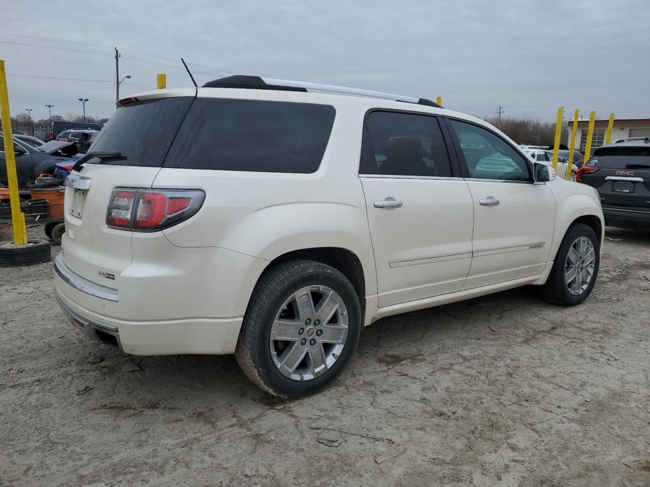 2014 GMC Acadia - Image 3