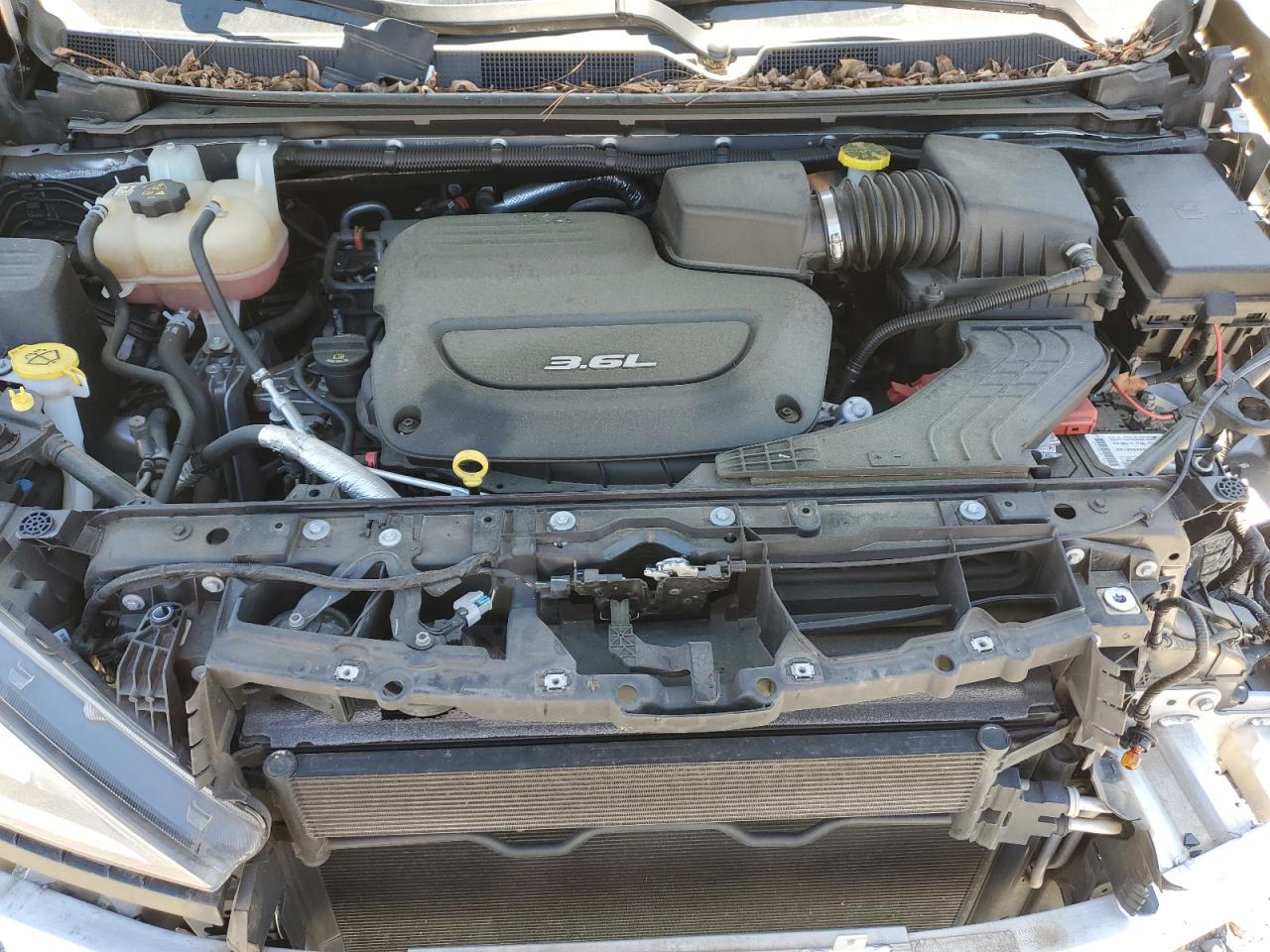 2018 Chrysler Pacifica - Image 12