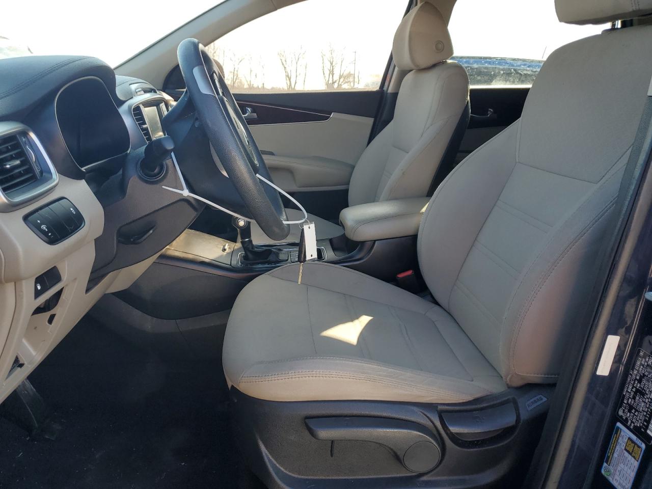 2018 Kia Sorento - Image 7