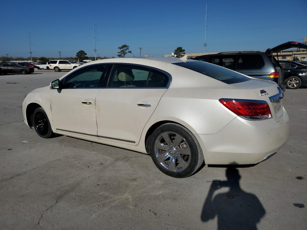 2011 Buick LaCrosse - Image 2