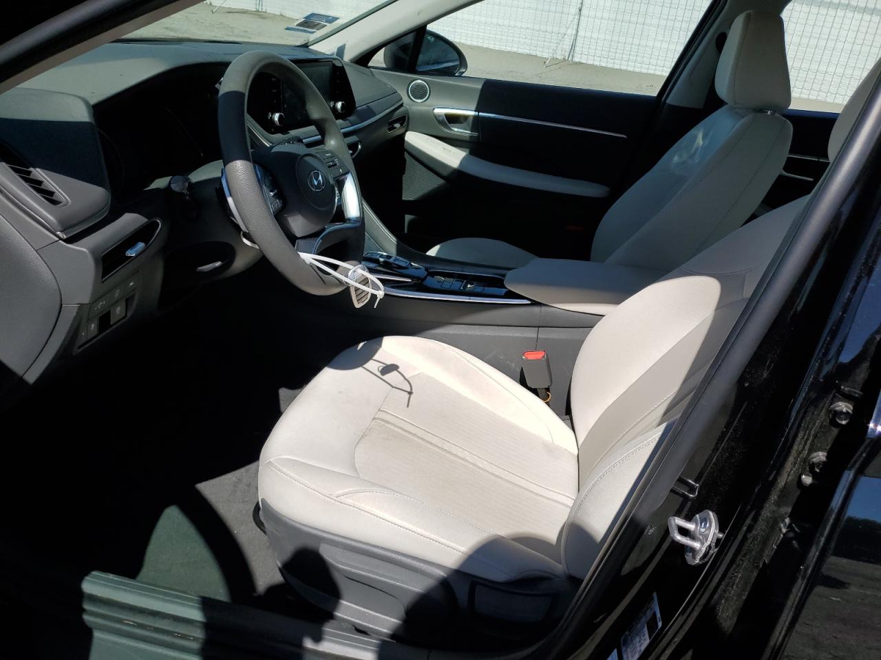 2023 Hyundai Sonata - Image 7