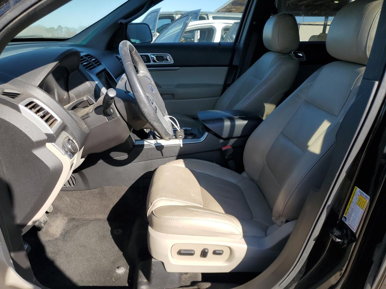 2015 Ford Explorer - Image 7