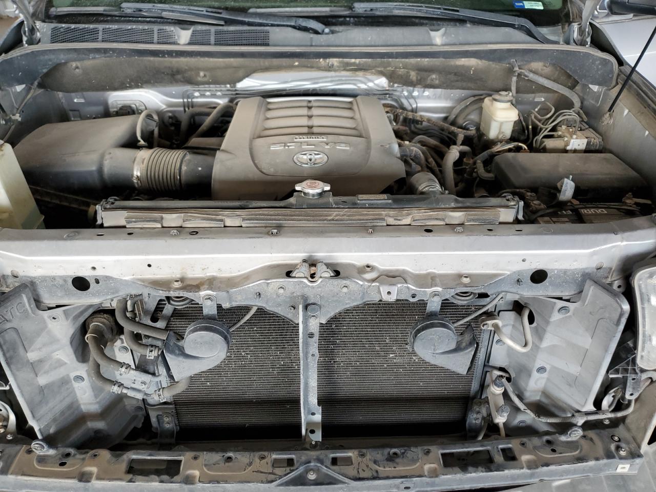 2010 Toyota Tundra - Image 11