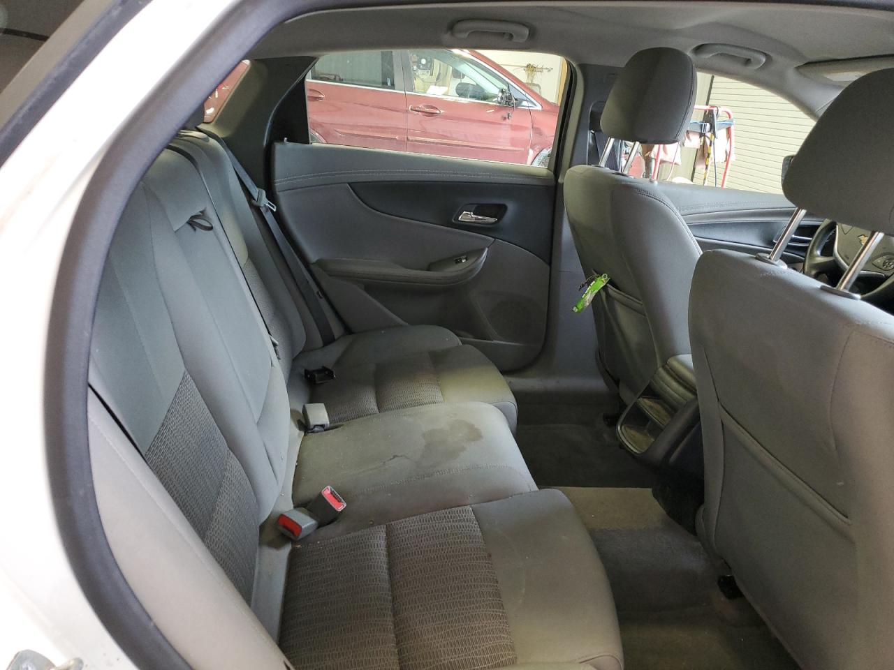 2016 Chevrolet Impala - Image 10