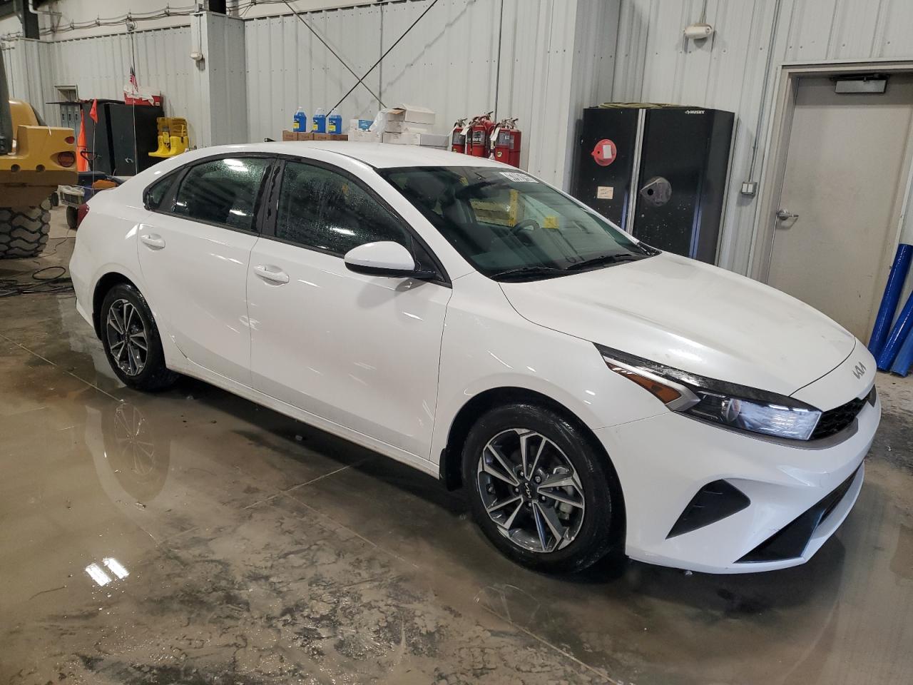 2024 Kia Forte - Image 4