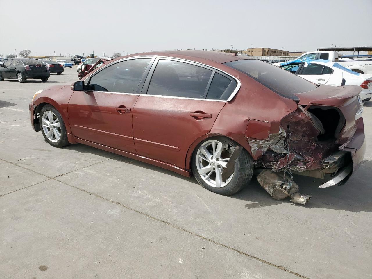 2012 Nissan Altima - Image 2