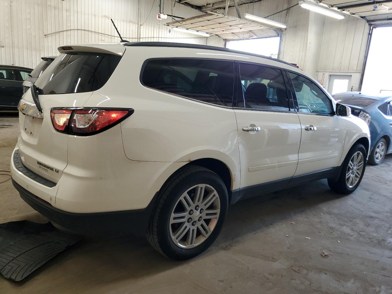 2013 Chevrolet Traverse - Image 3
