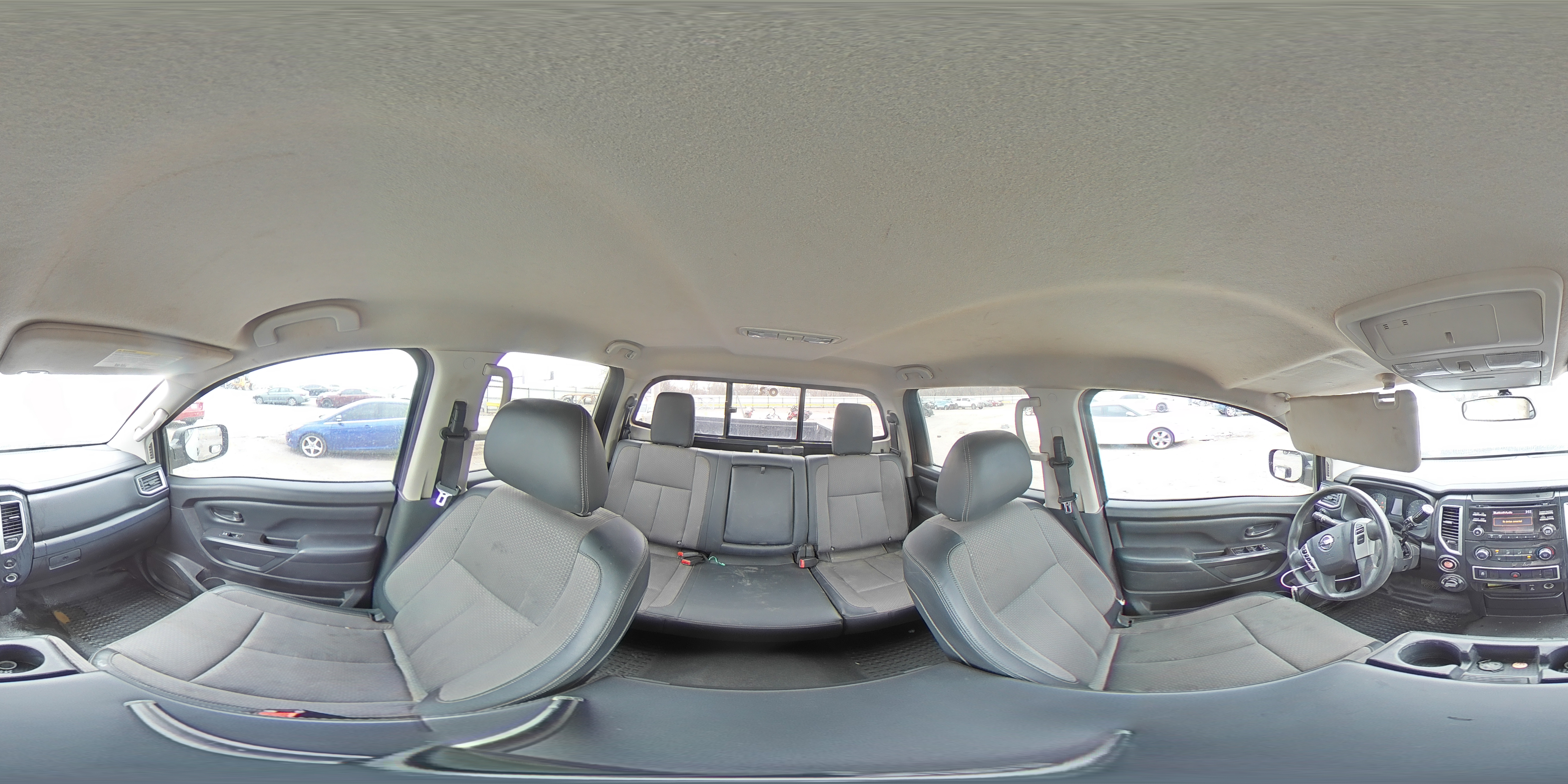 2018 Nissan Titan - Image 13