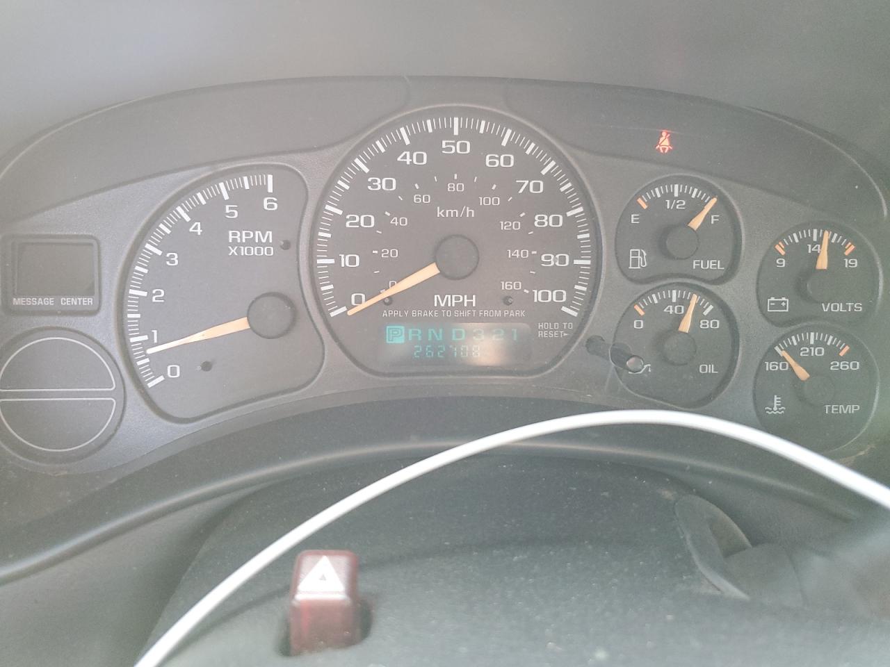 2002 Chevrolet Silverado - Image 9