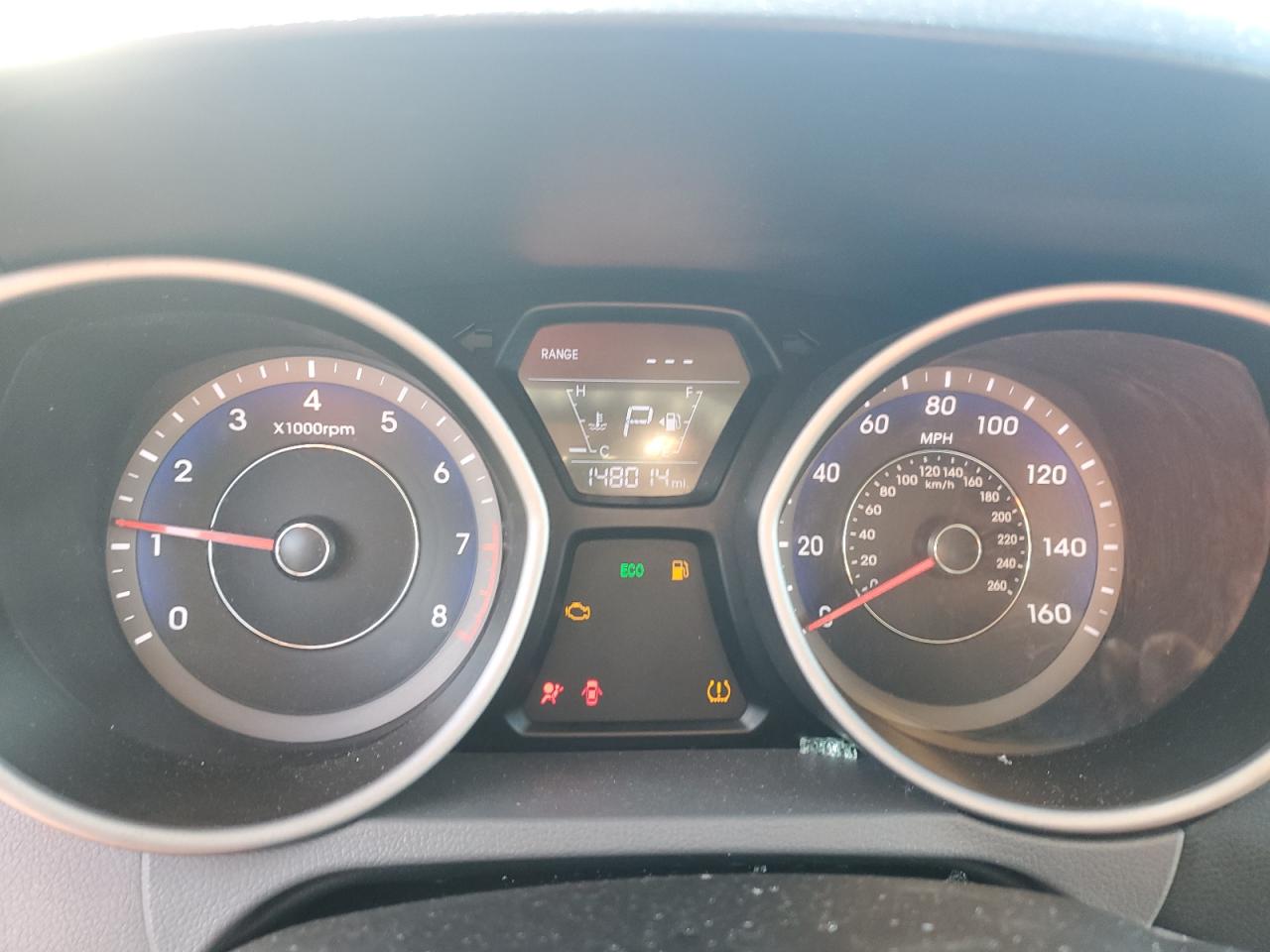 2015 Hyundai Elantra - Image 9