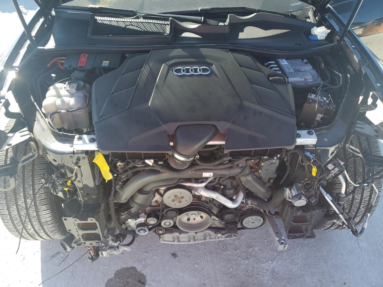 2021 Audi Q8 - Image 12