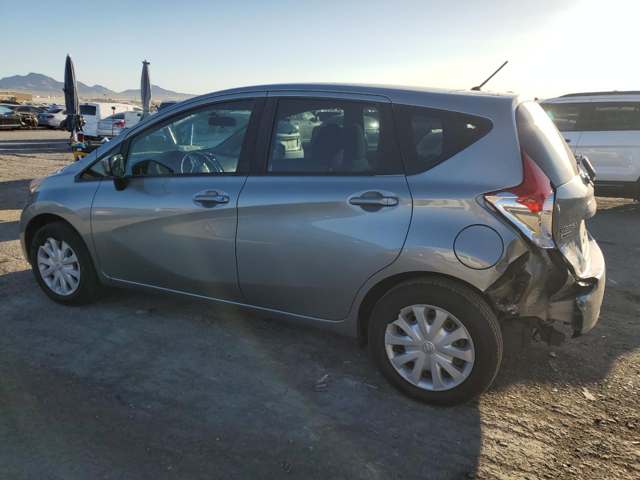 2015 Nissan Versa - Image 2