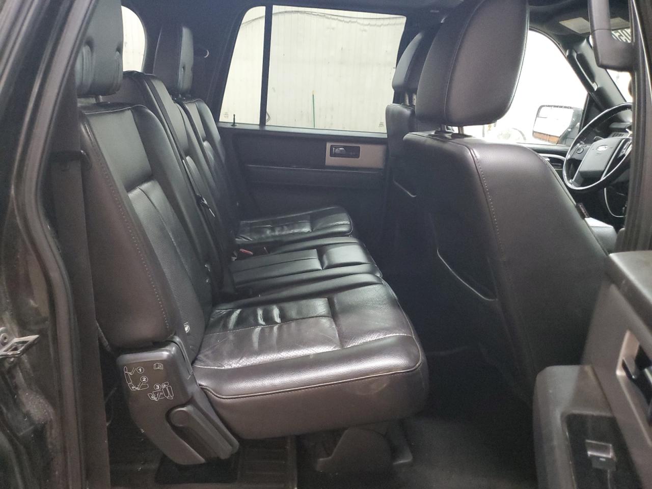 2014 Ford Expedition - Image 11