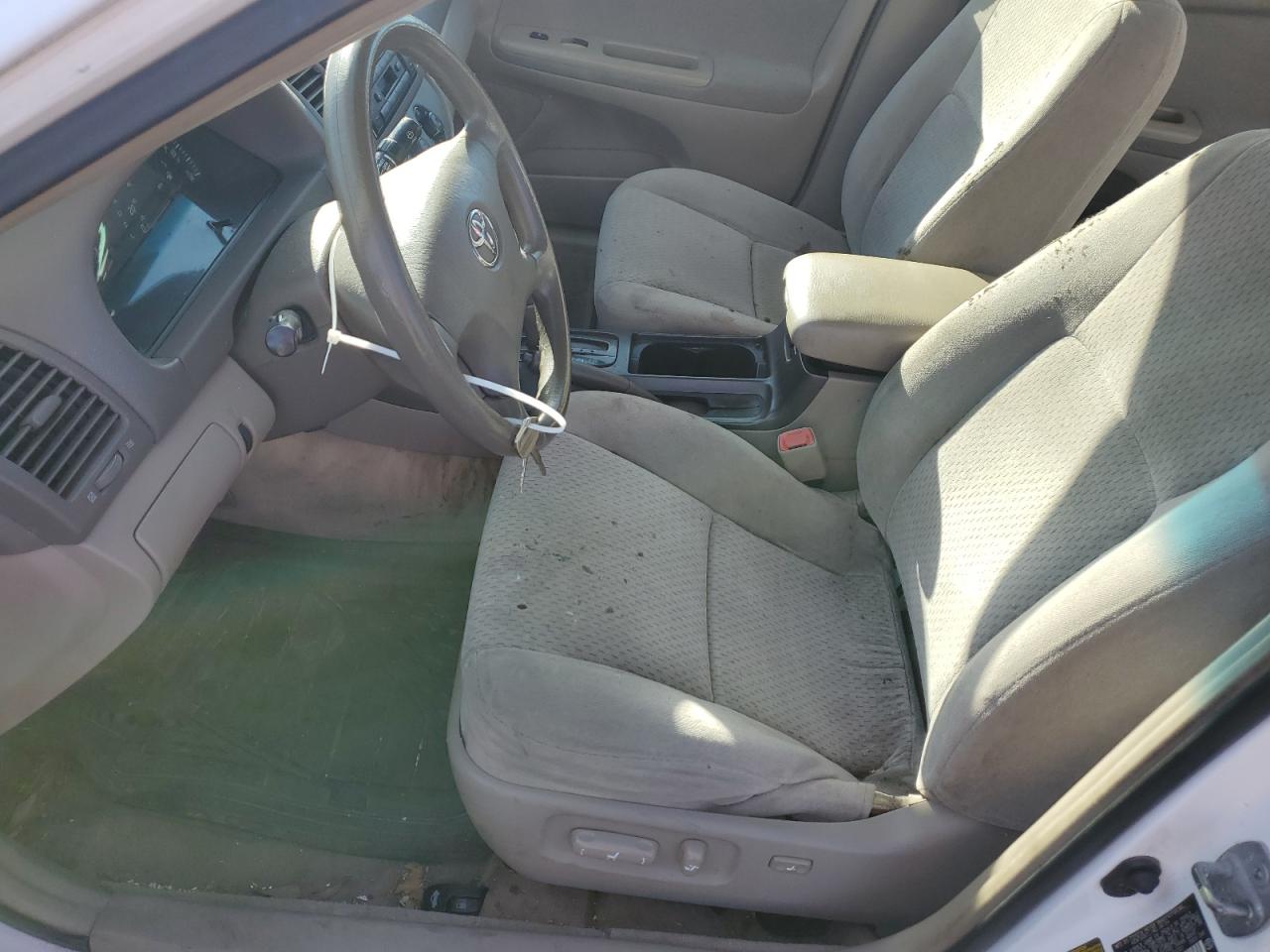 2004 Toyota Camry Le VIN: 4T1BE32K64U371507 Lot: 48002215