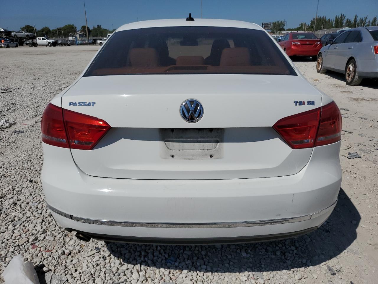2015 Volkswagen Passat - Image 6