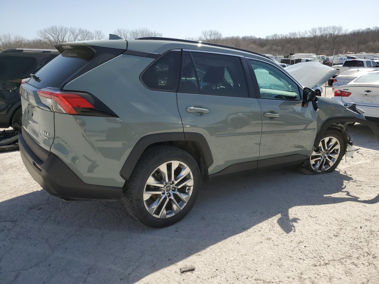 2T3A1RFV0MW164746 TOYOTA RAV4 2021