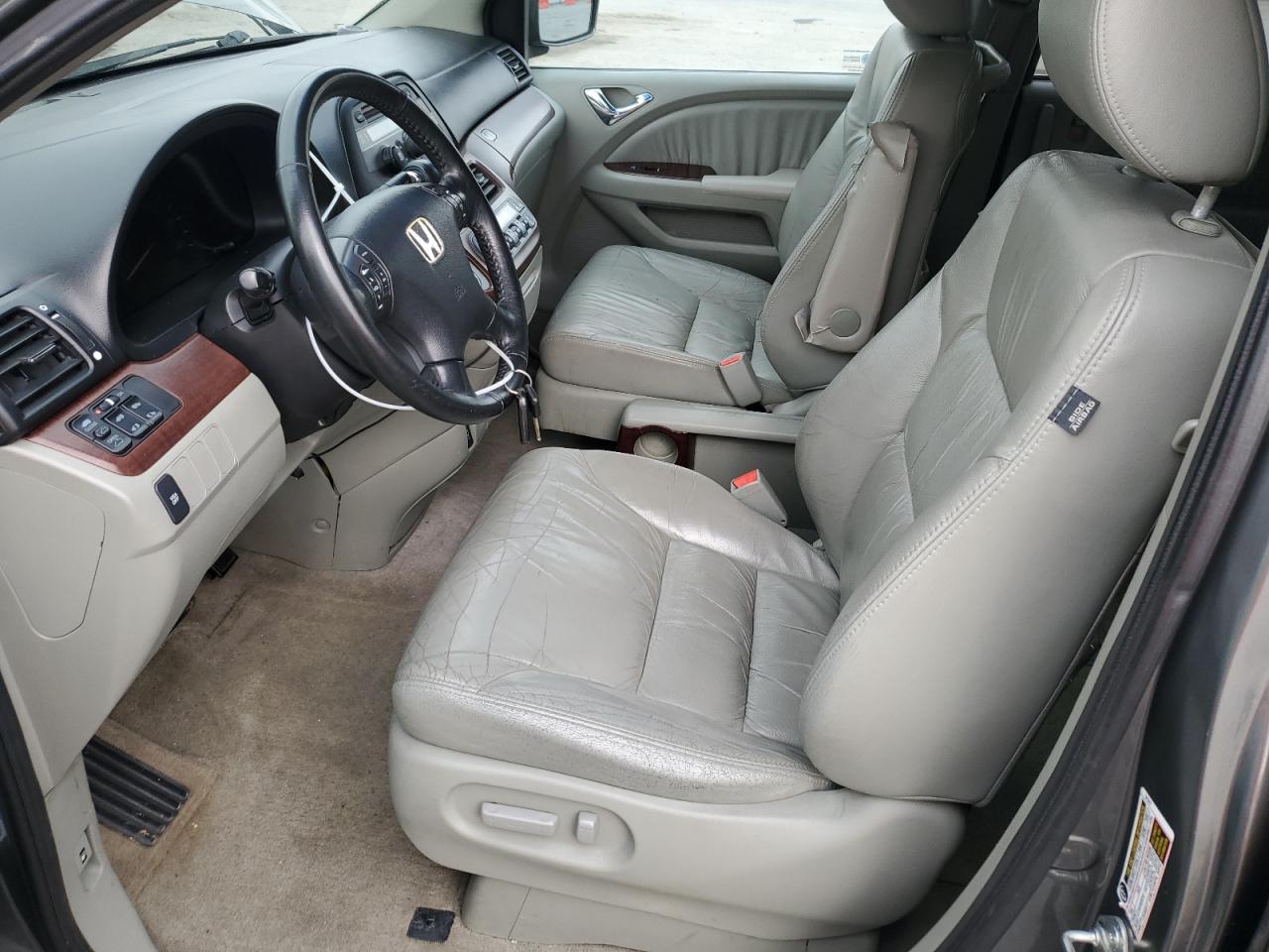 2008 Honda Odyssey - Image 7