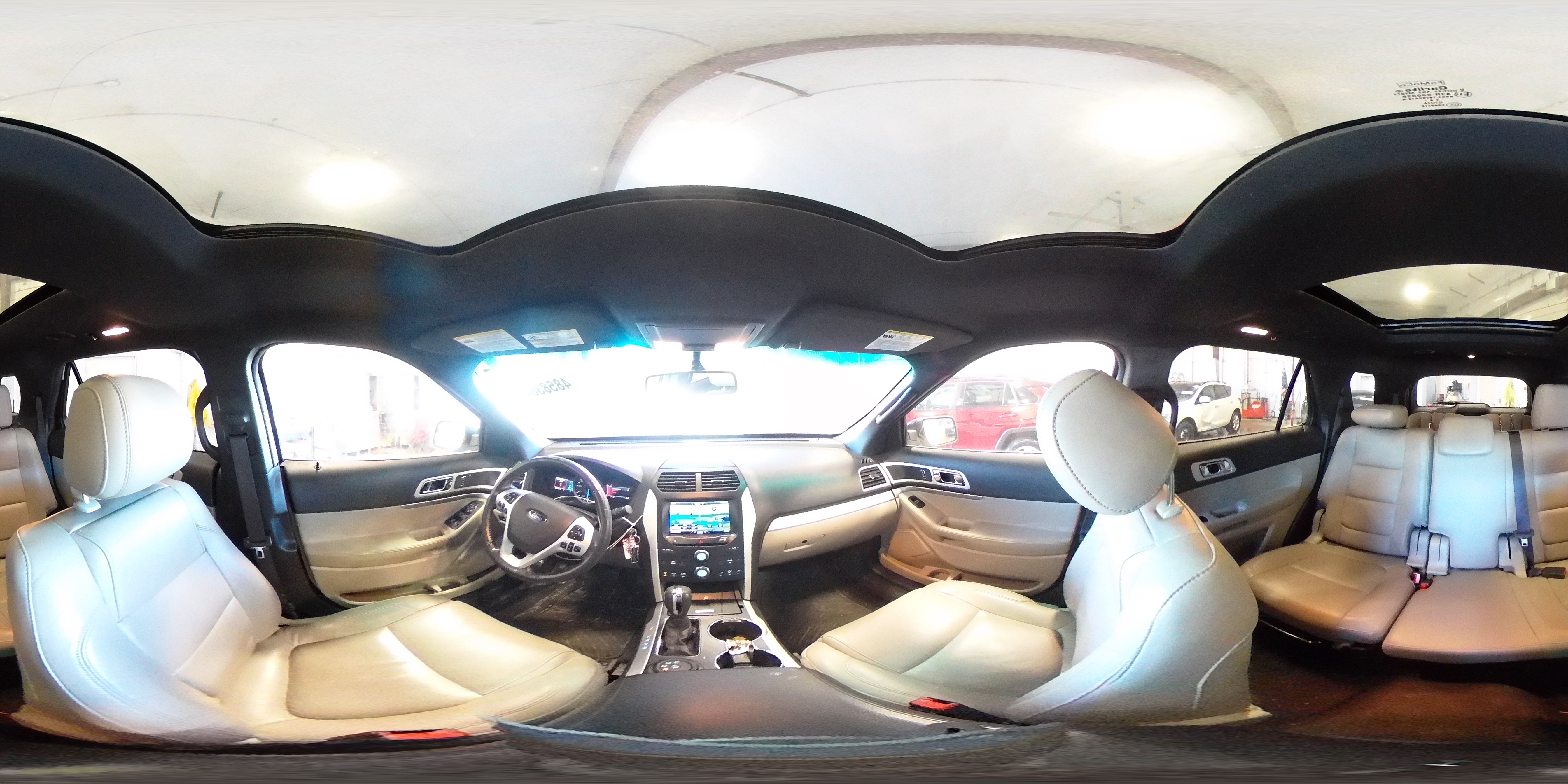 2015 Ford Explorer - Image 15