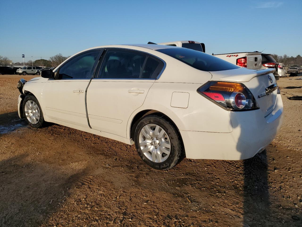 2012 Nissan Altima - Image 2