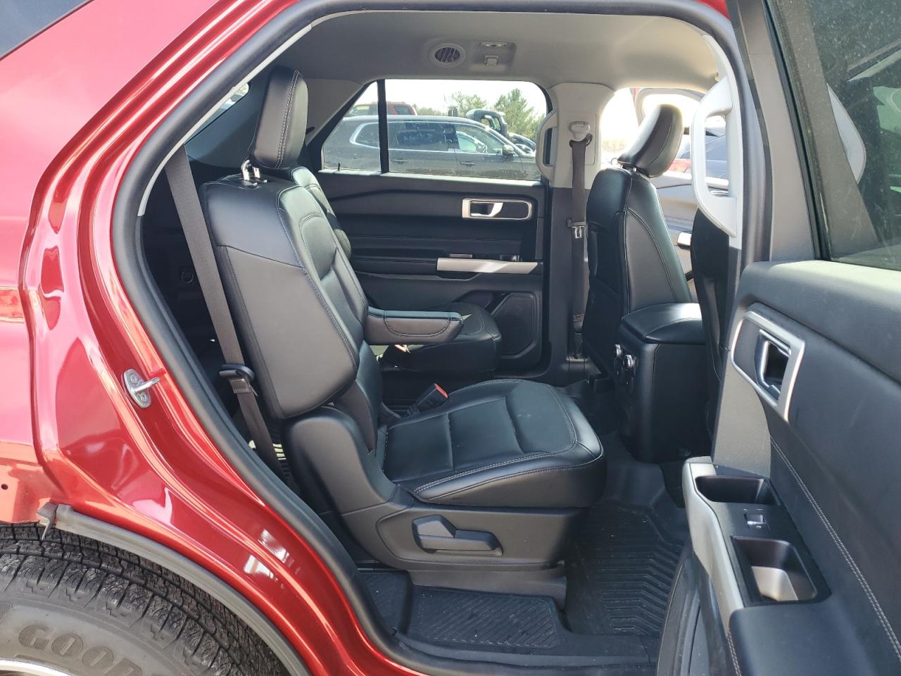 1FMSK8DH2NGA97083 FORD EXPLORER 2022