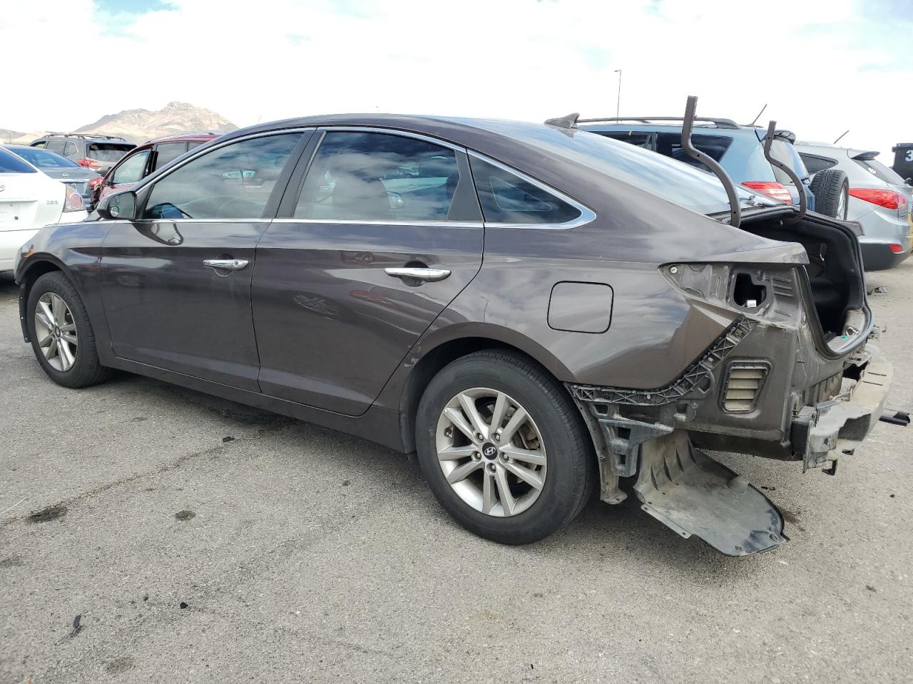 2017 Hyundai Sonata - Image 2