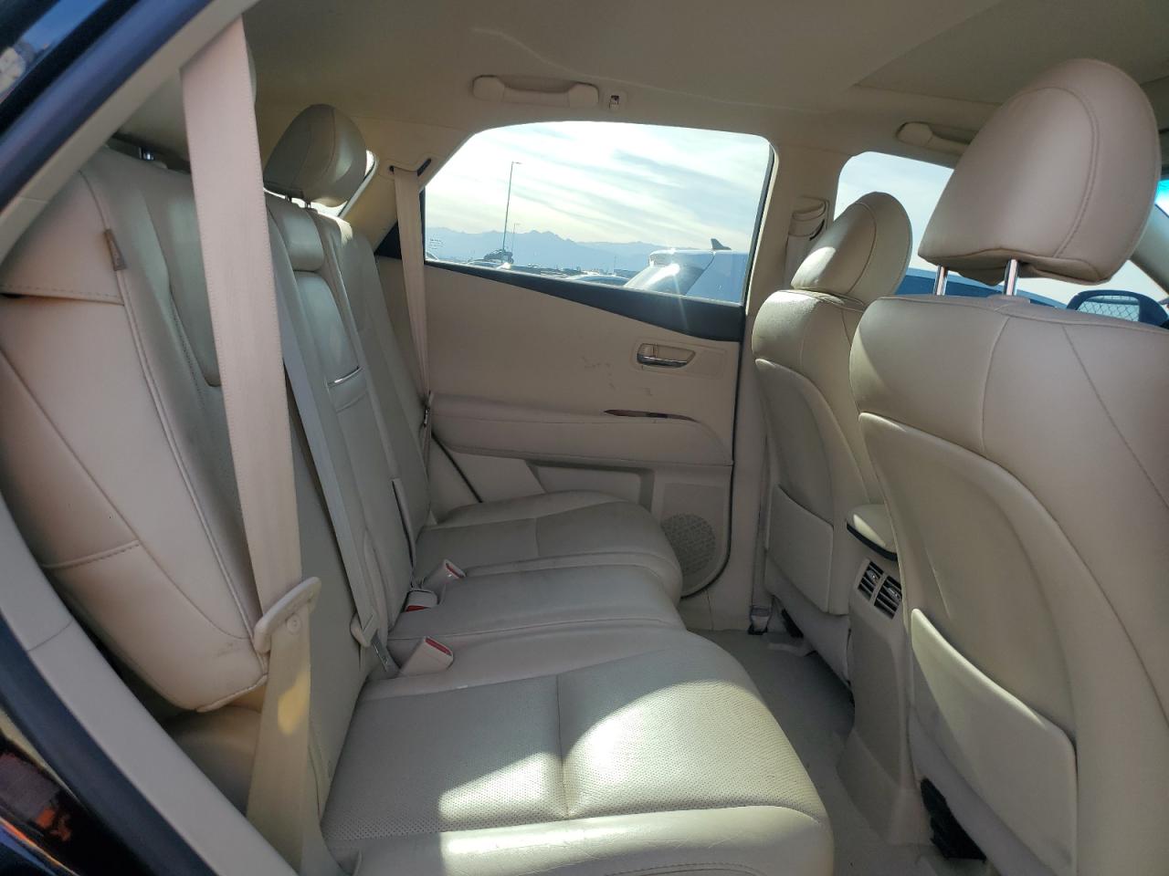 2012 Lexus RX - Image 11