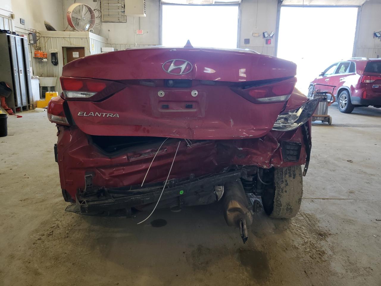 2017 Hyundai Elantra - Image 6