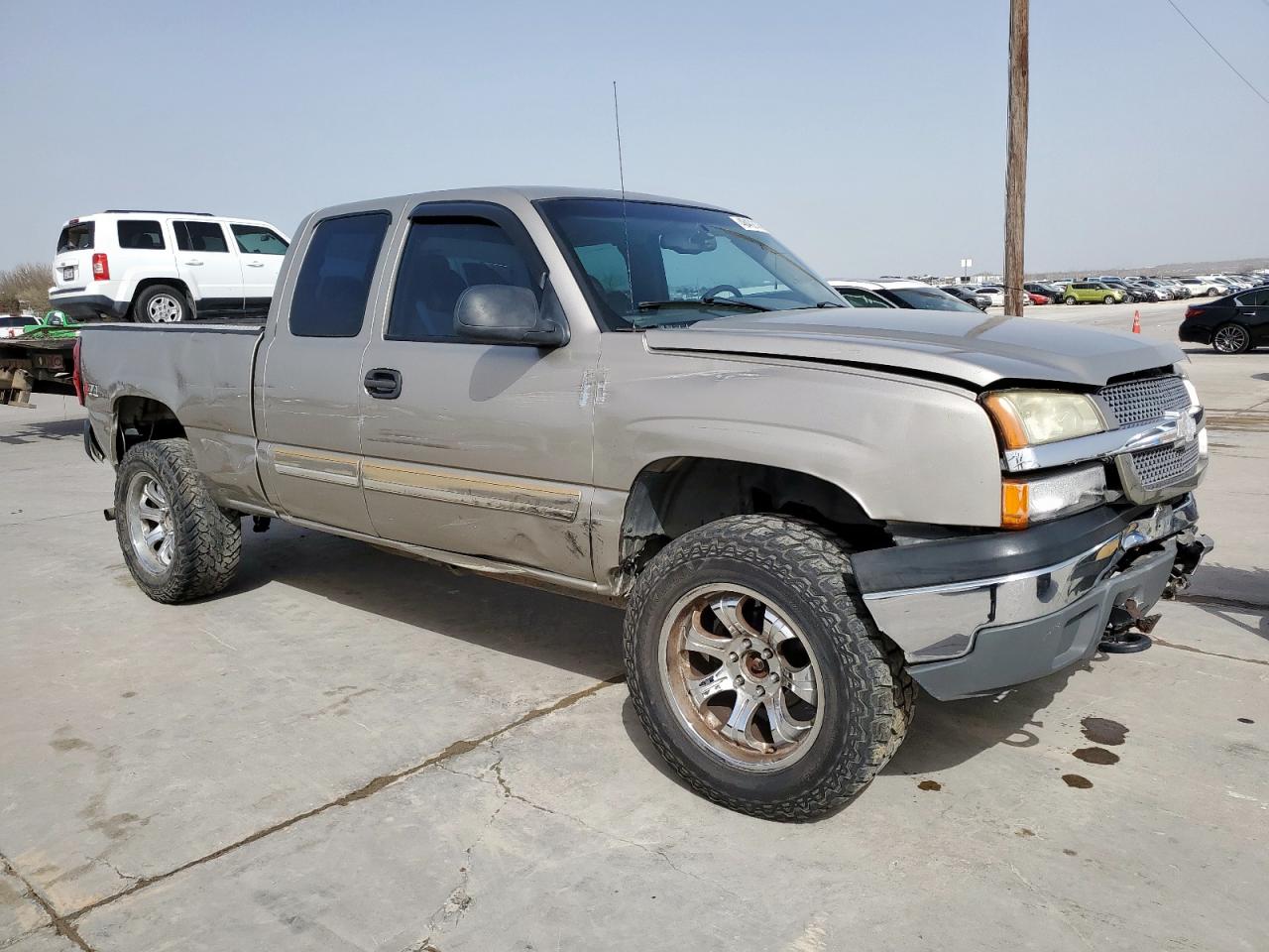 2003 Chevrolet Silverado - Image 4