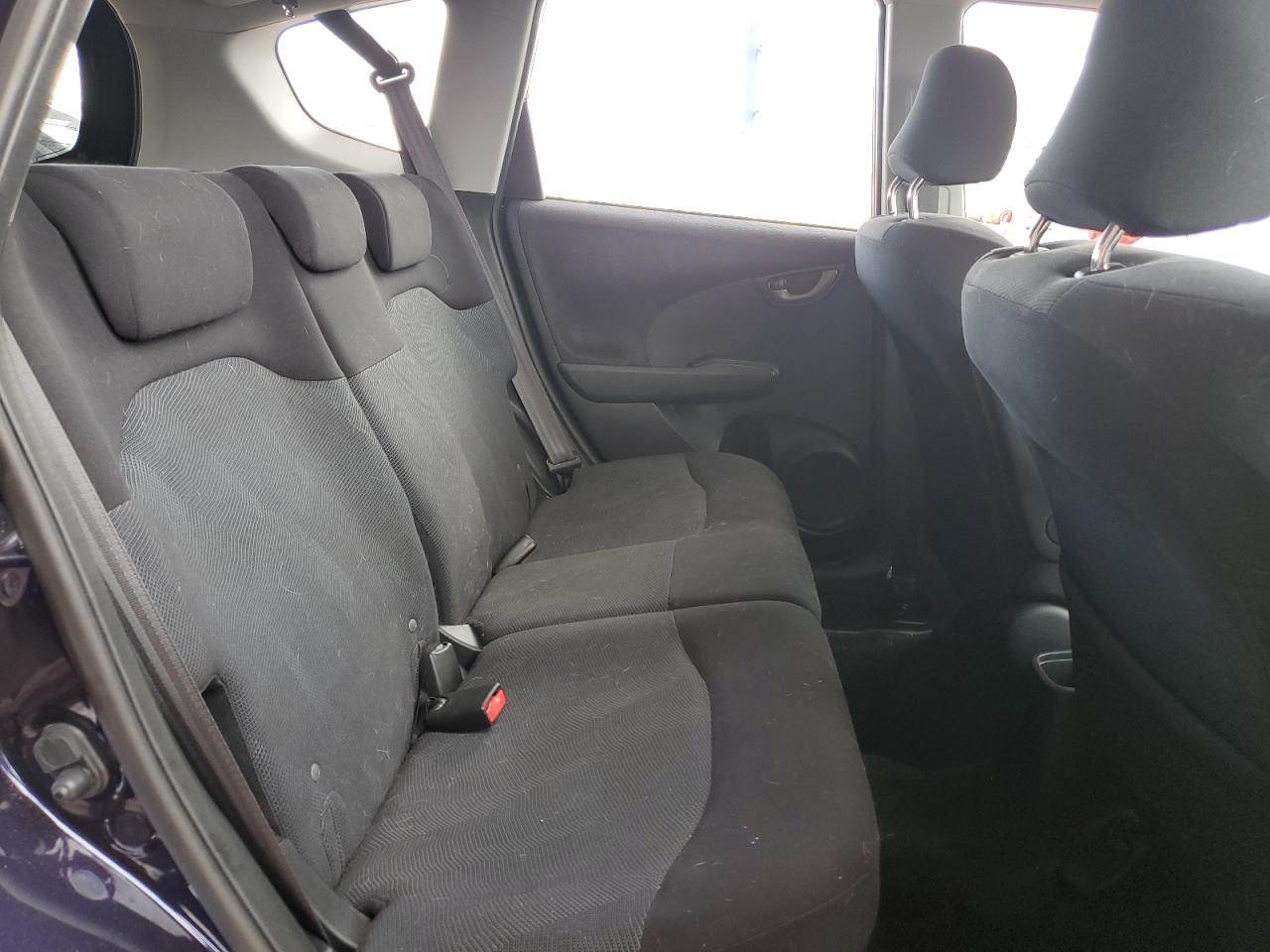 2009 Honda Fit - Image 11