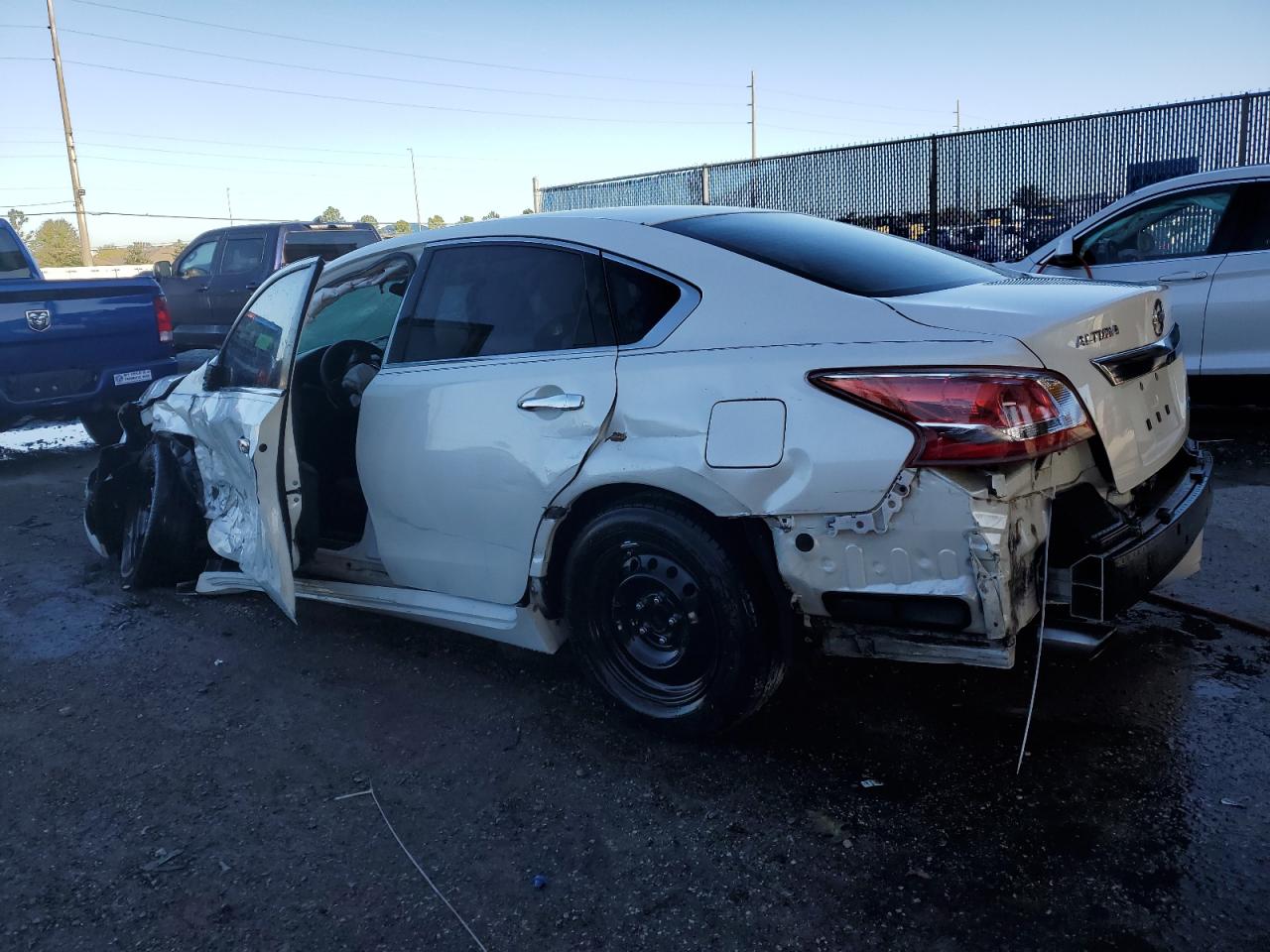 2013 Nissan Altima - Image 2