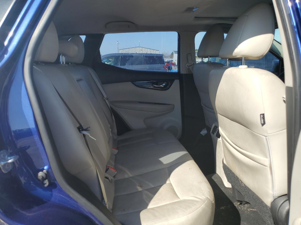 JN1BJ1CP5JW100827 NISSAN ROGUE 2018