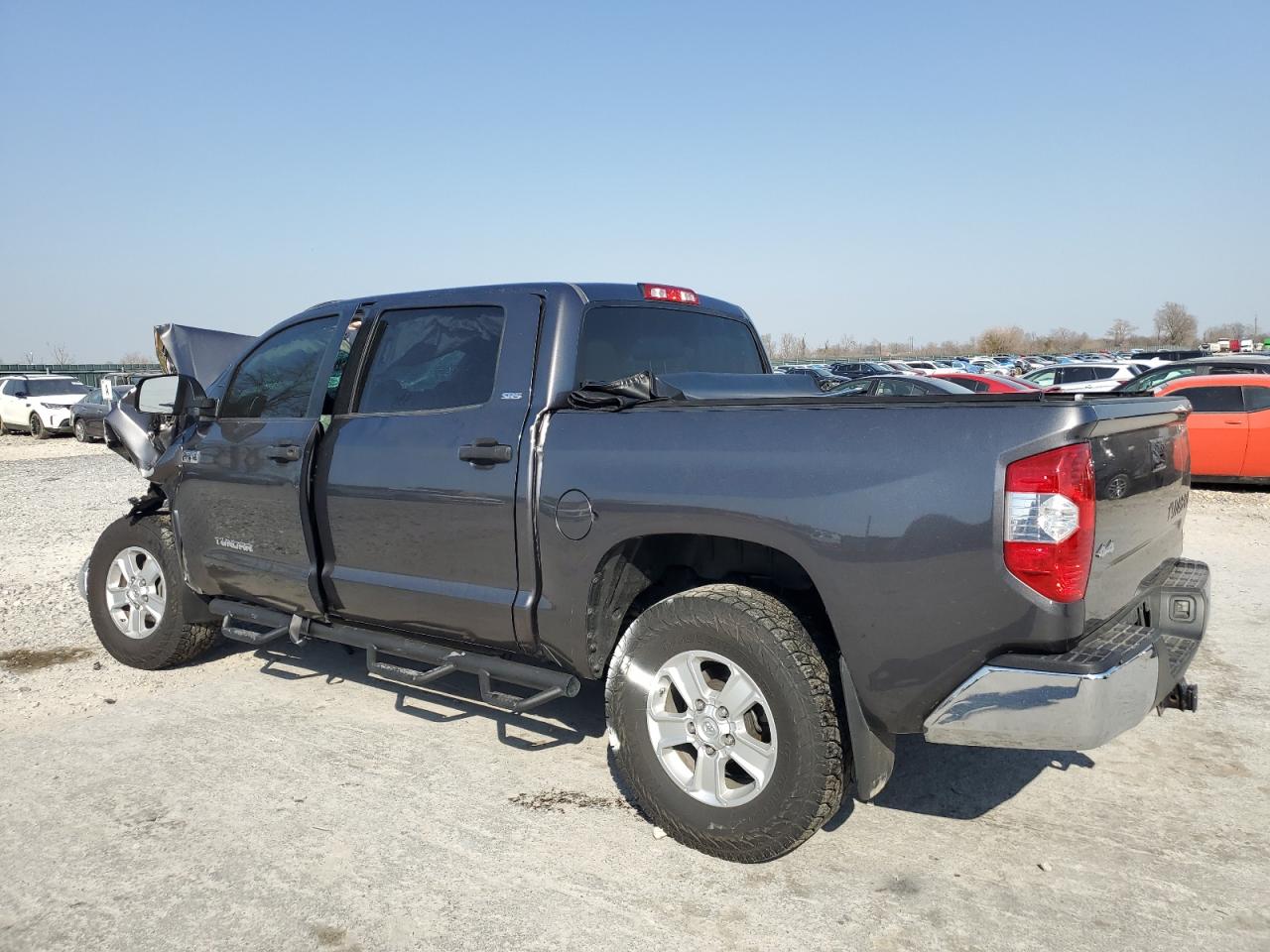 2015 Toyota Tundra - Image 2