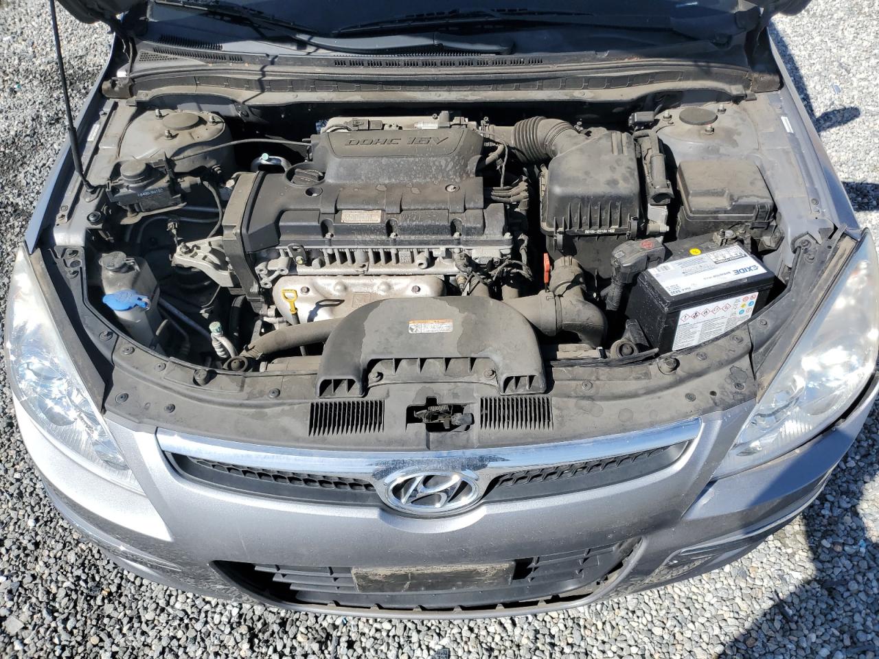 2012 Hyundai Elantra - Image 13