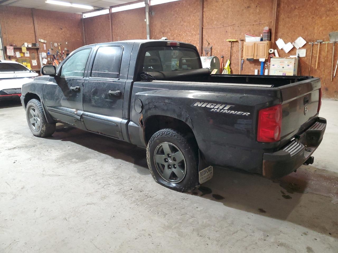 2006 Dodge Dakota - Image 2