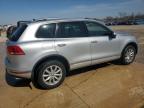 2016 Volkswagen Touareg Tdi na sprzedaż w Eldridge, IA - Front End