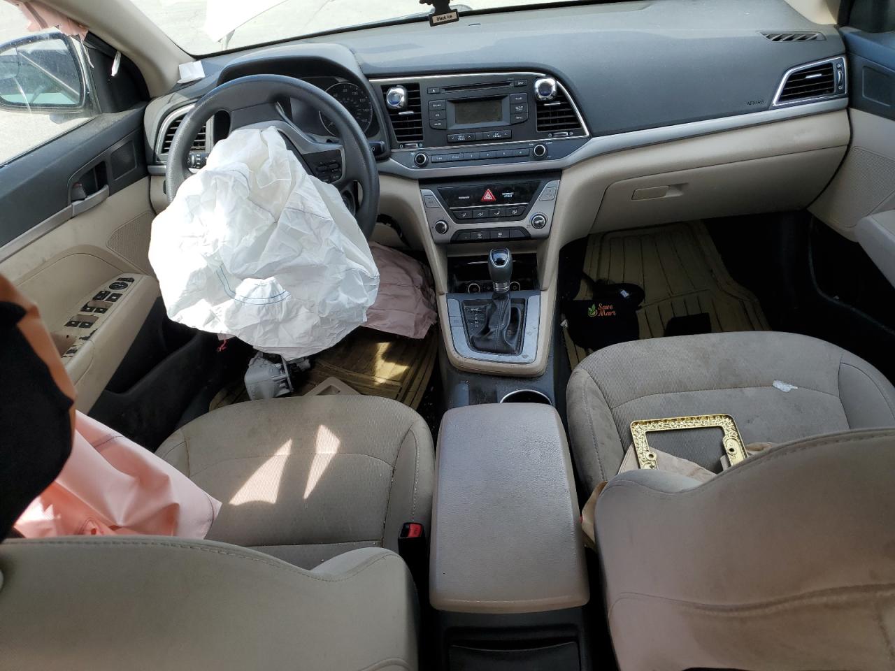 2017 Hyundai Elantra - Image 8