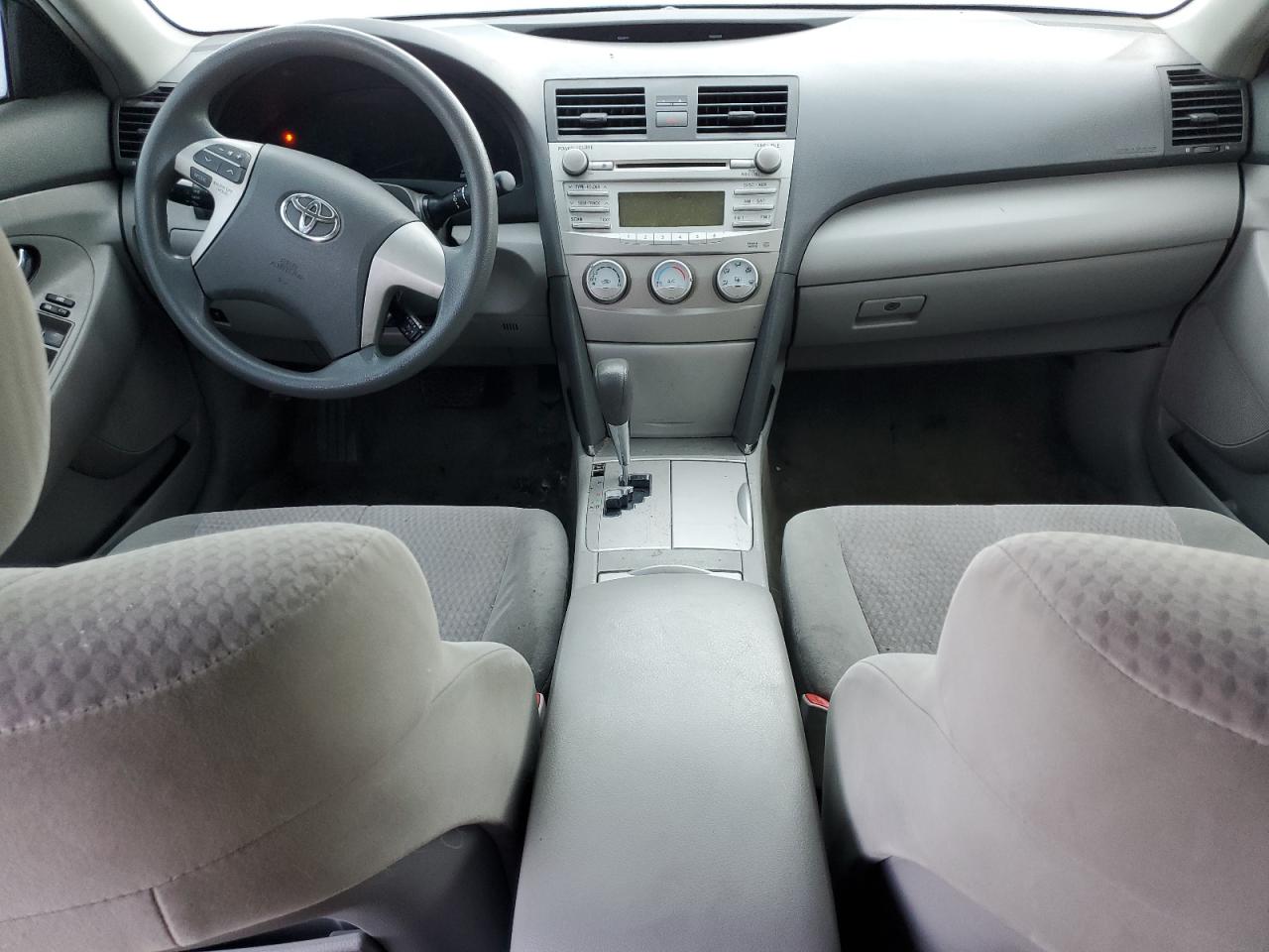 2010 Toyota Camry - Image 8