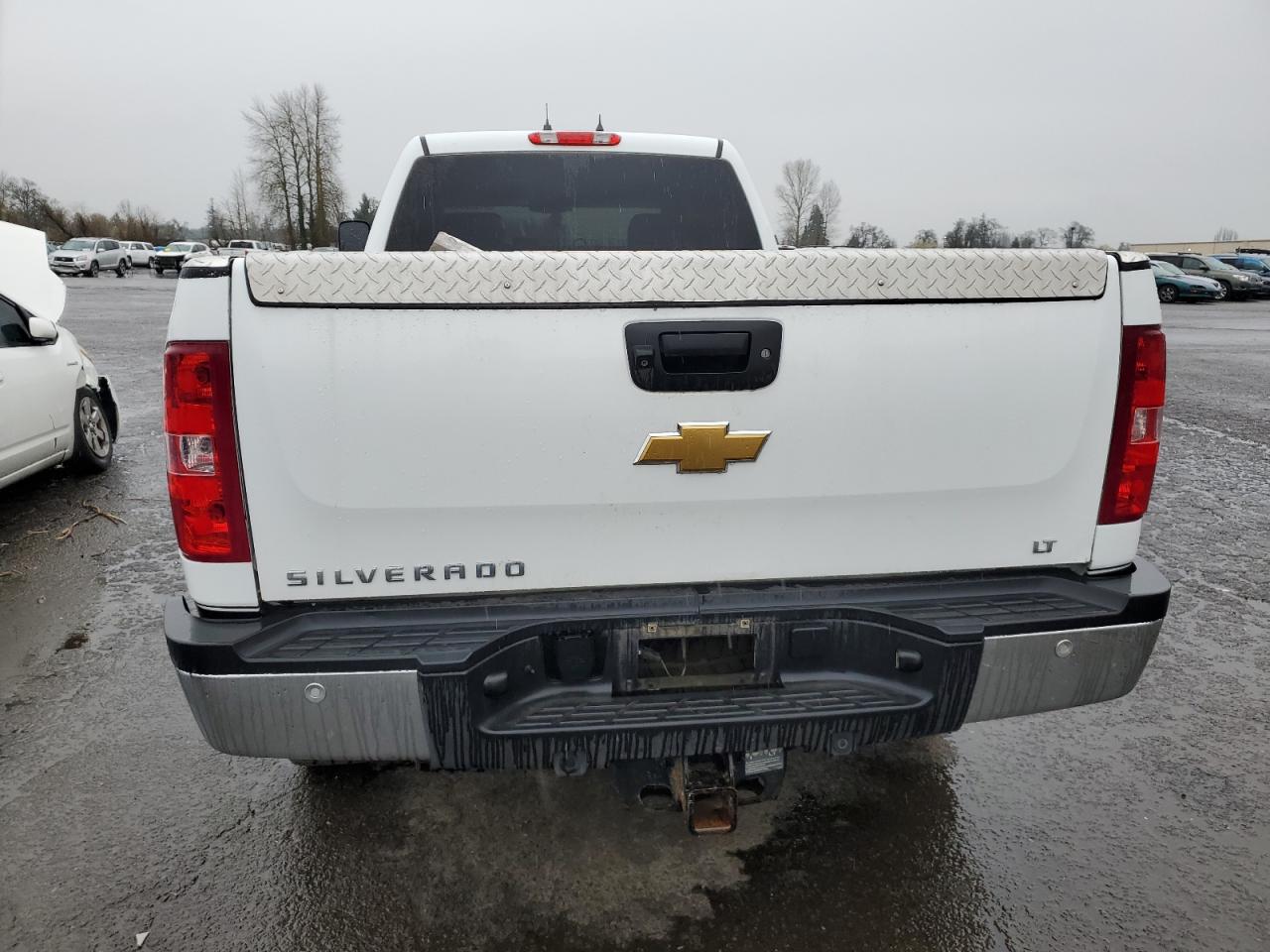 2013 Chevrolet Silverado - Image 6