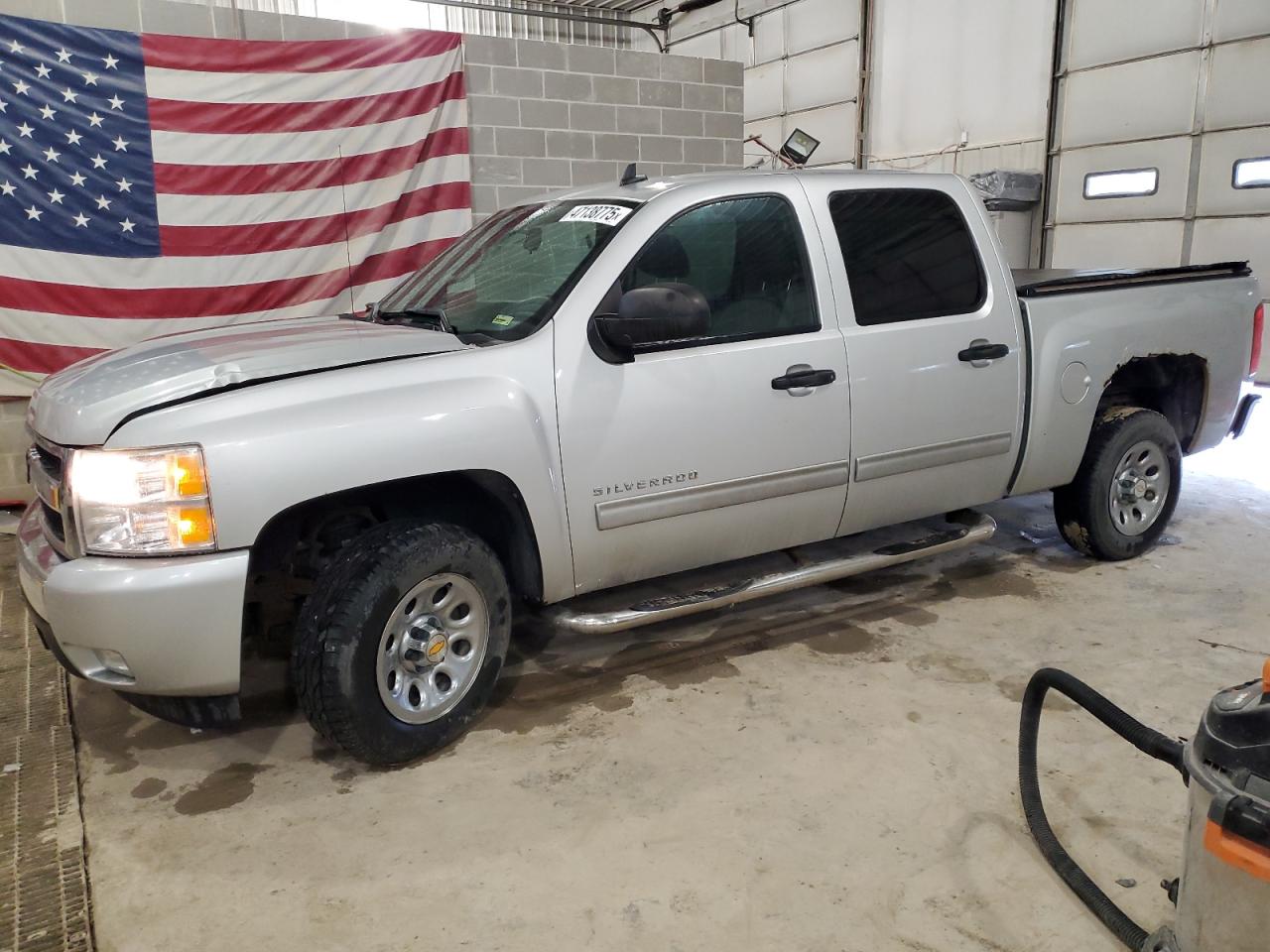 2011 Chevrolet Silverado - Image 1