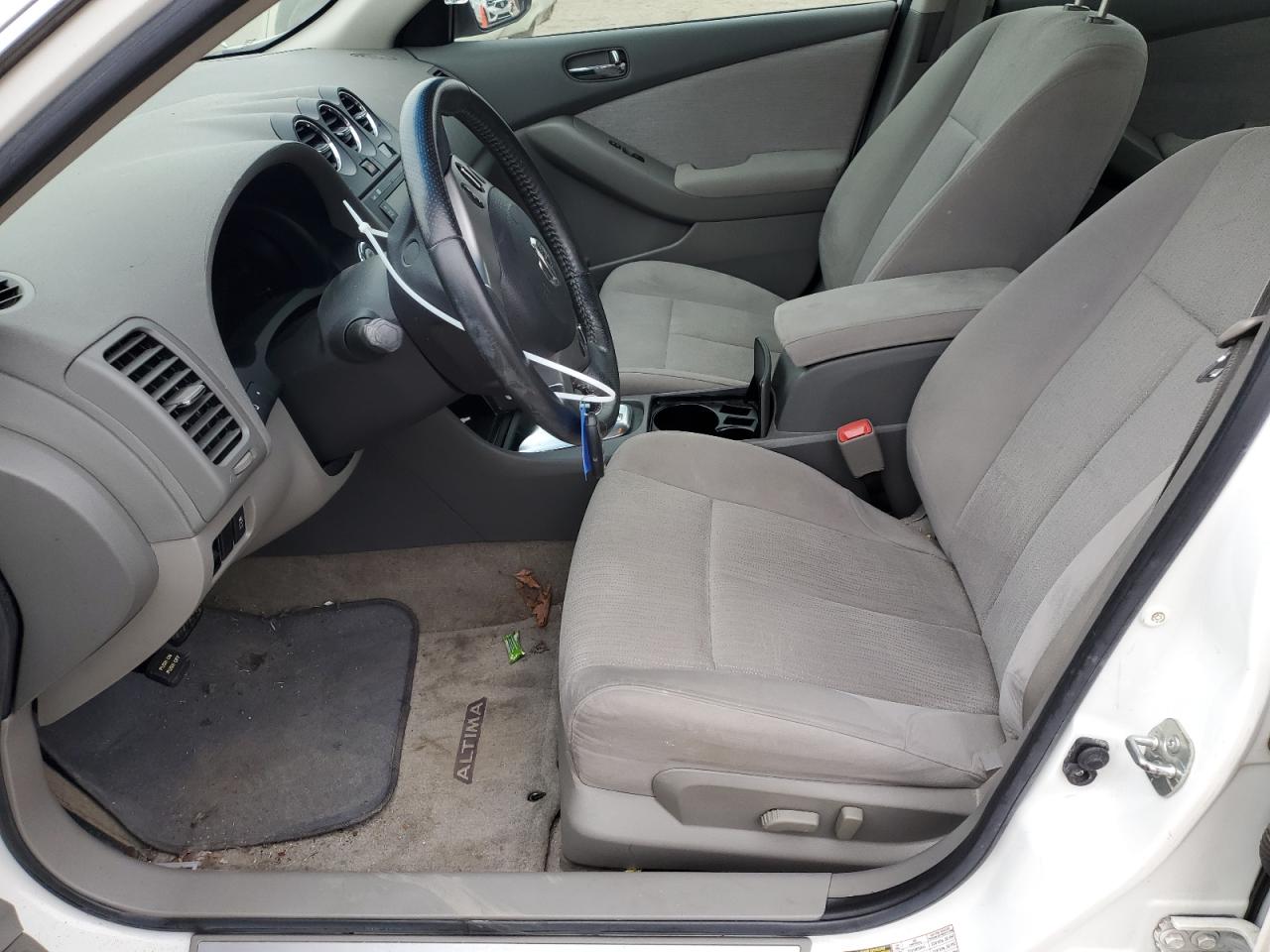 2011 Nissan Altima - Image 7