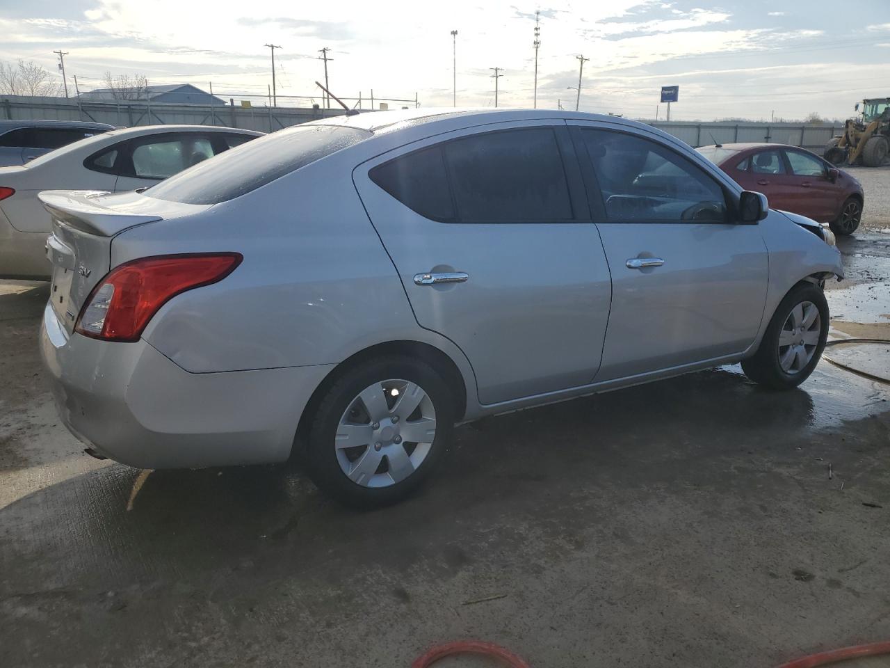 2014 Nissan Versa - Image 3