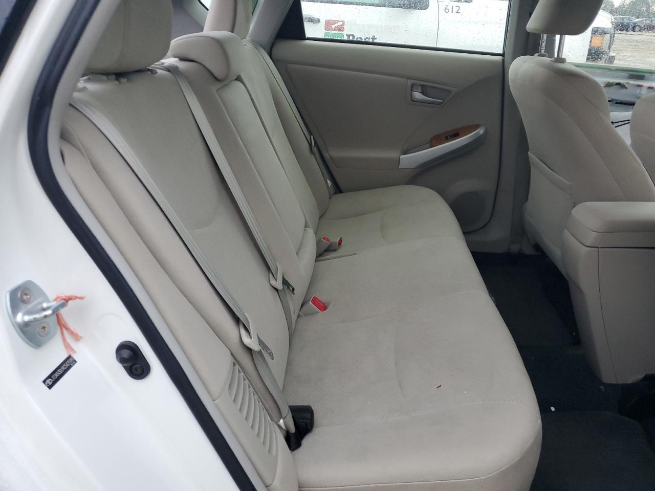 2012 Toyota Prius - Image 10