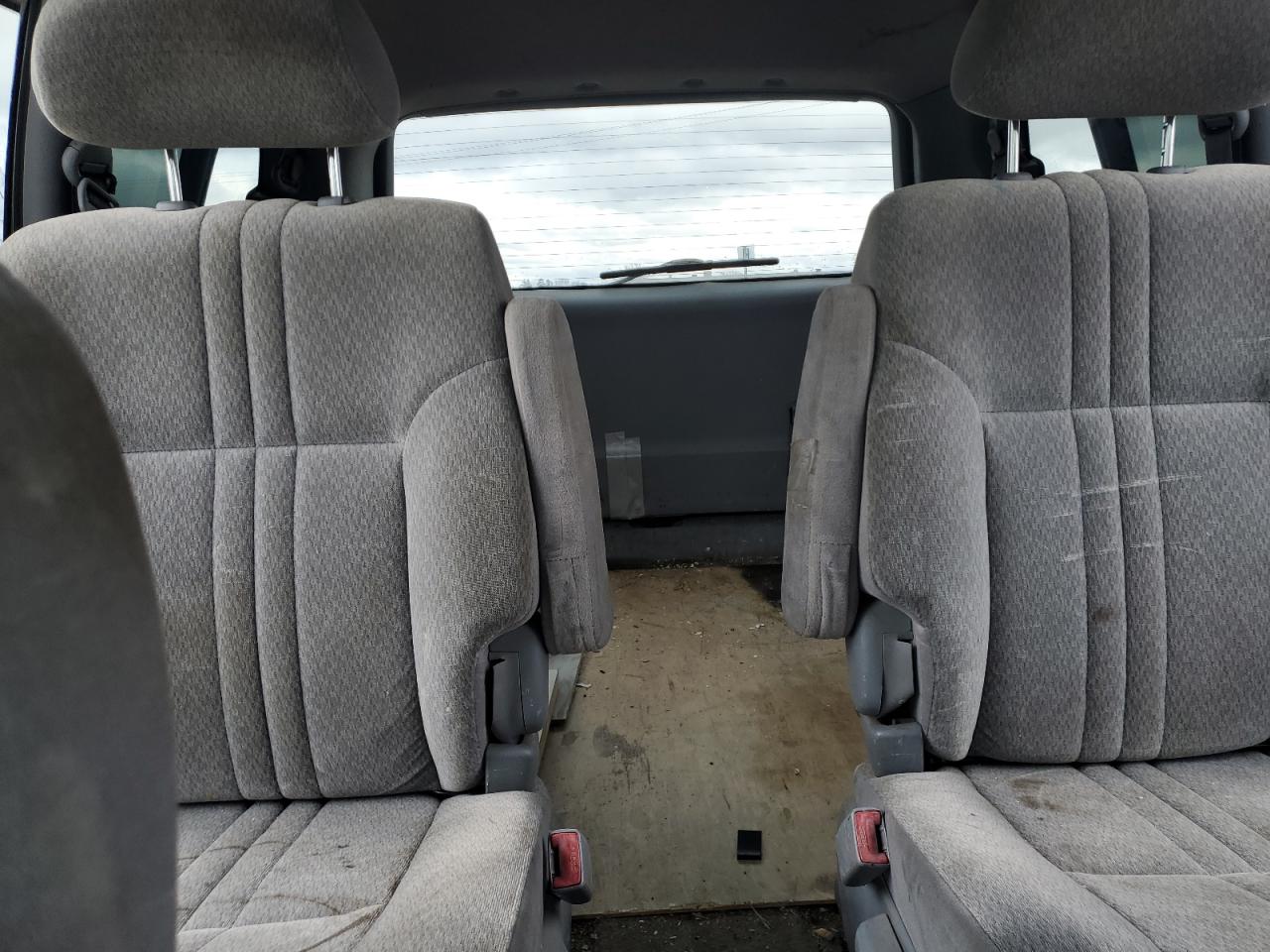 2002 Toyota Sienna - Image 10