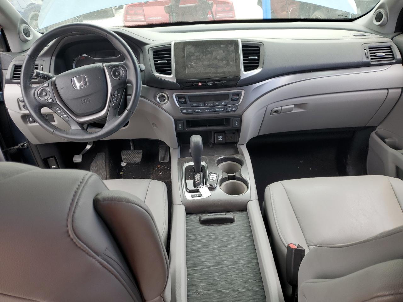 2018 Honda Pilot - Image 8