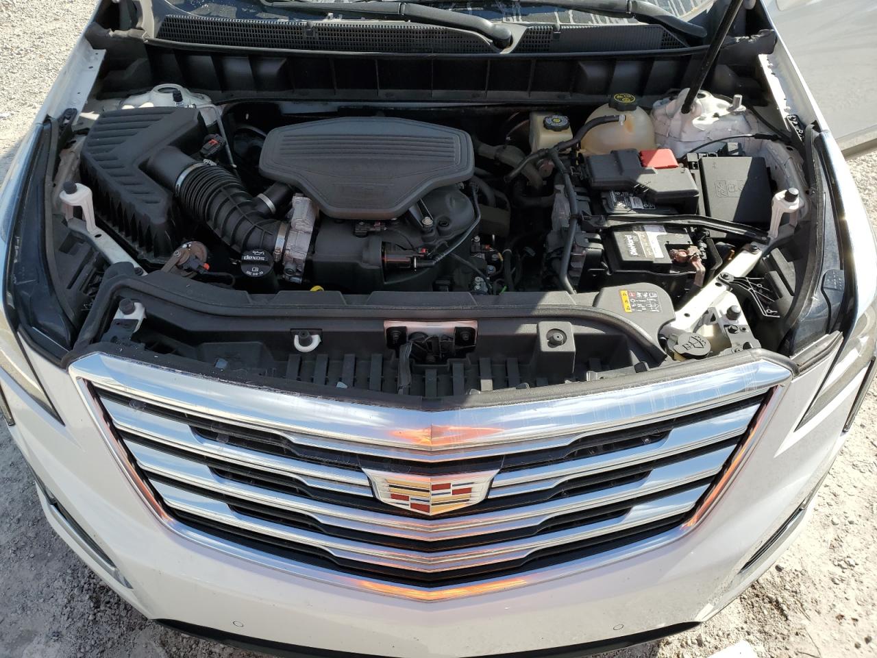 2018 Cadillac XT5 - Image 12
