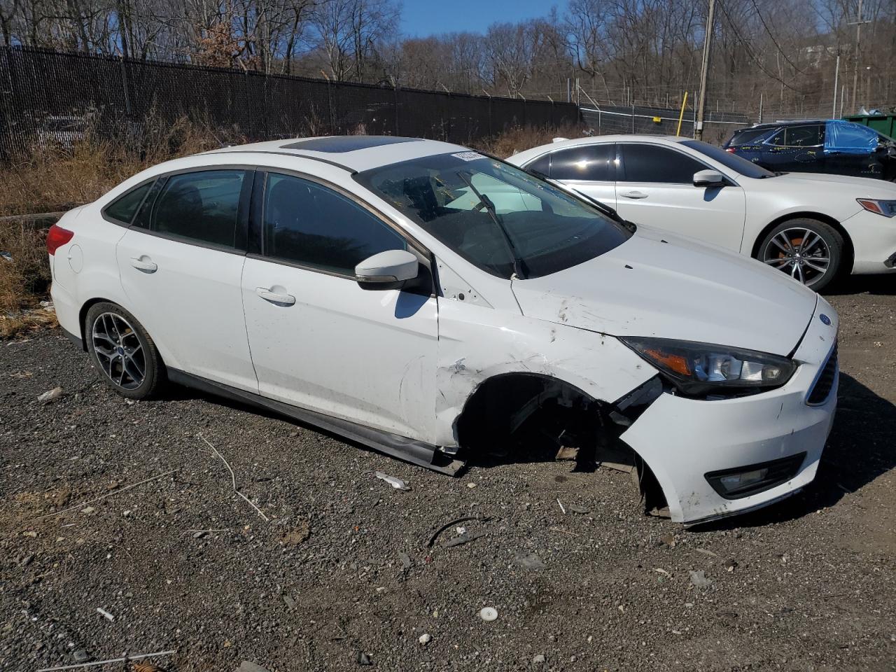 1FADP3H22HL331523 FORD FOCUS 2017