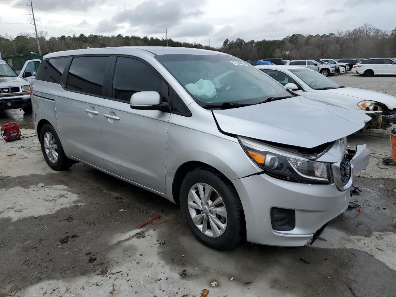 2016 Kia Sedona - Image 4